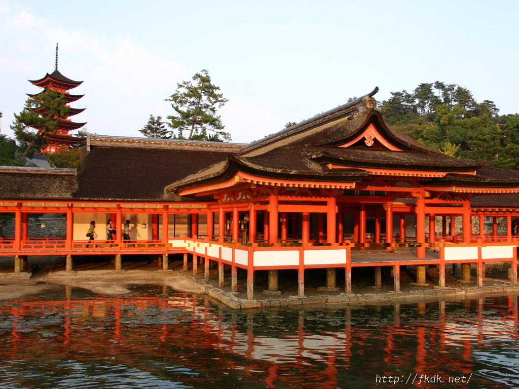 １０ 世界遺産 厳島神社の概説 厳島神社の由来 日本の旅の記録です